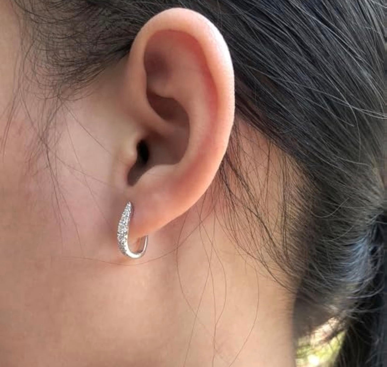 Safe Diamond Hoop Earrings – Timeless Sparkle, Everyday Luxury